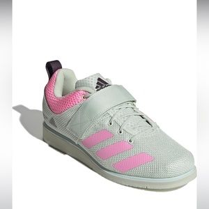 Adidas powerlift 5 NWT